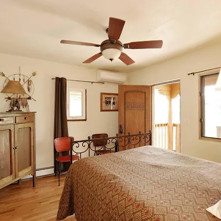 Casa Cuma Bed & Breakfast 3*