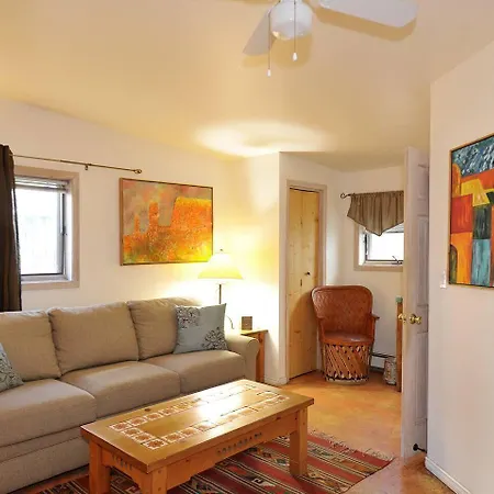 Casa Cuma Bed & Breakfast 3*