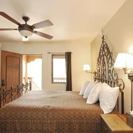 Casa Cuma 3*