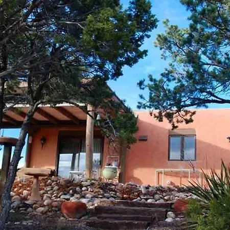 Casa Cuma Bed & Breakfast 3*