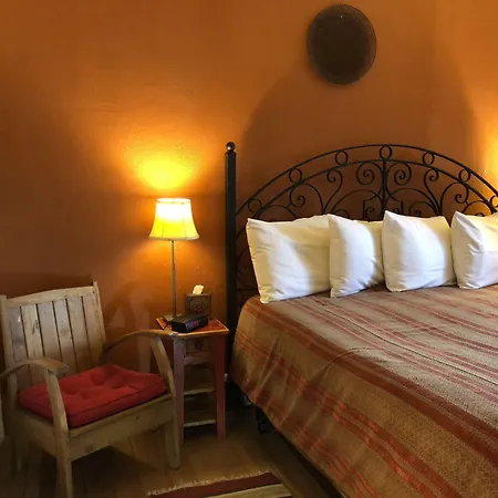 Casa Cuma Bed & Breakfast 3*