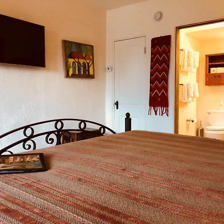 Casa Cuma Bed & Breakfast